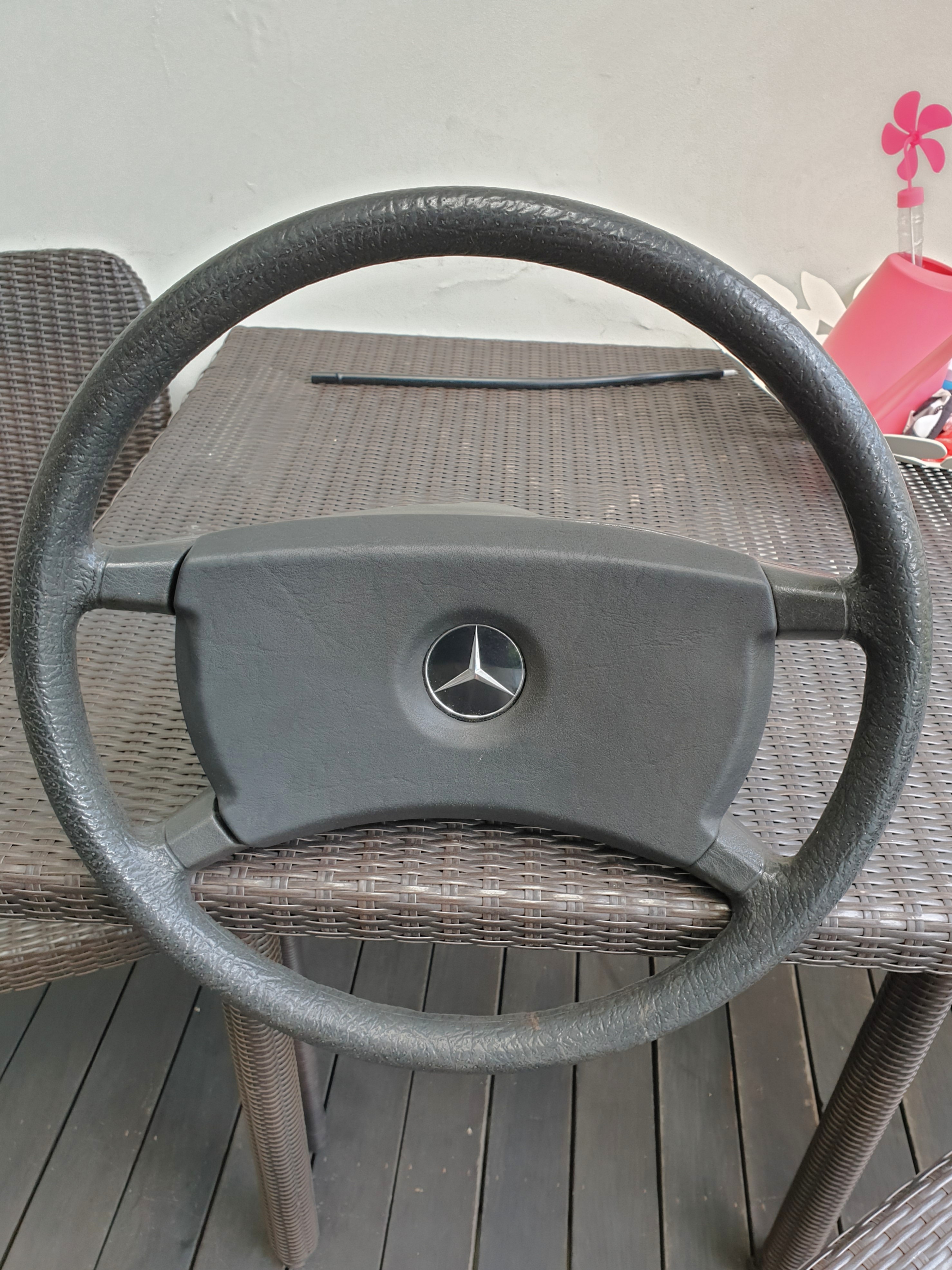 W126 2024 steering wheel