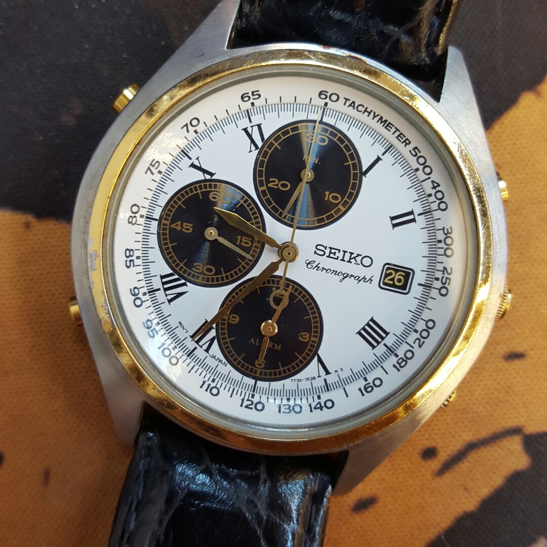 Rare Seiko Panda Chronograph 7T32-7C60, Luxury, Watches on Carousell