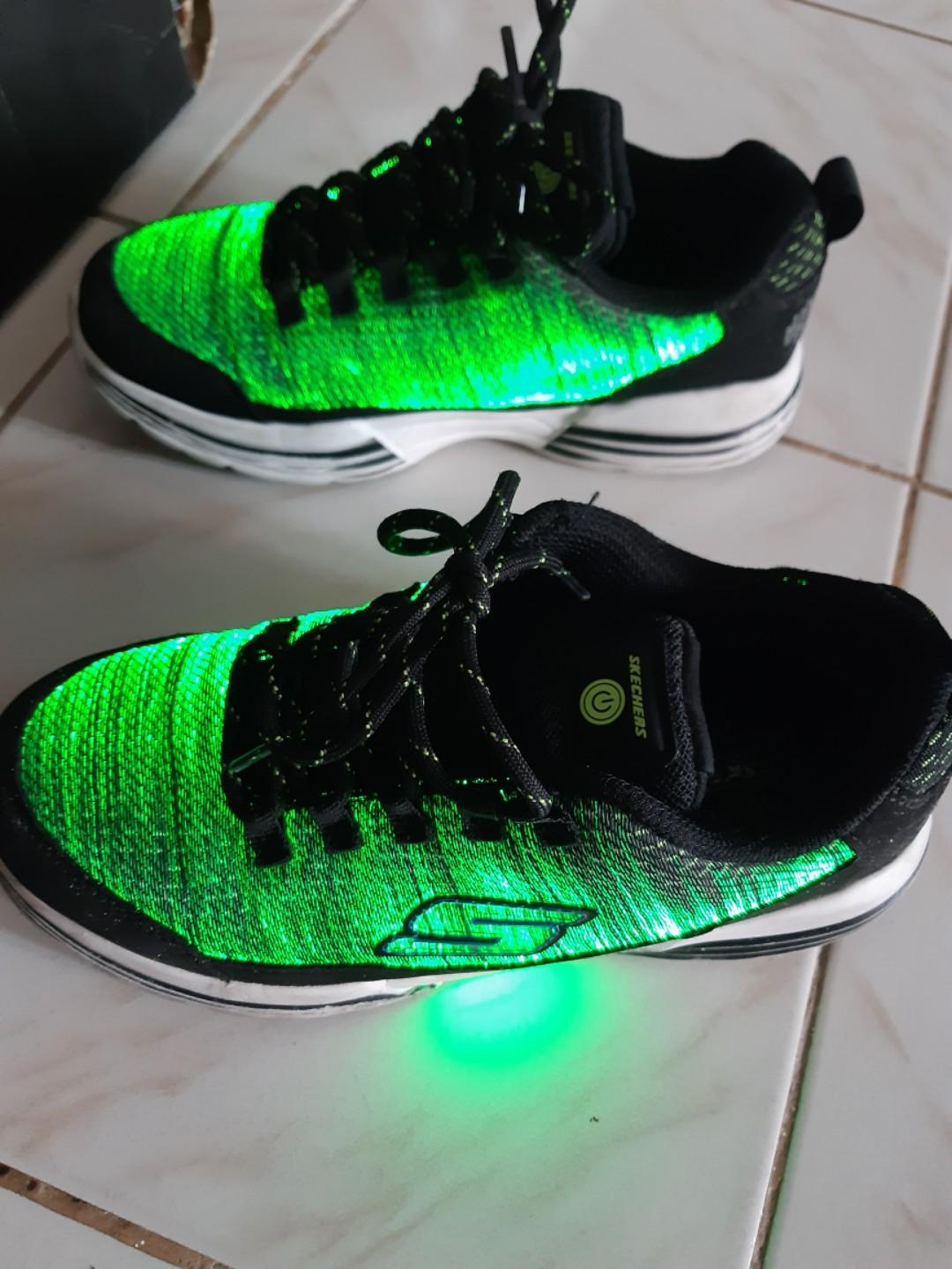 skechers illuminator shoes