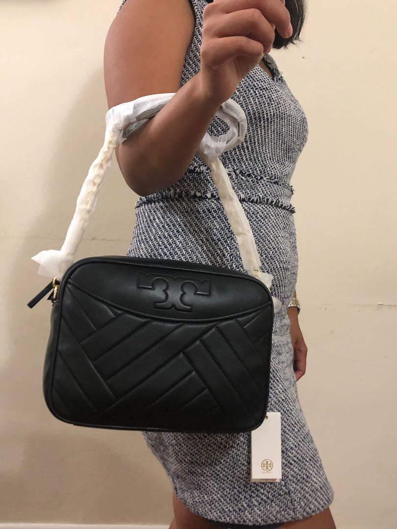 Tory Burch Alexa Camera Bag, Luxury, Bags & Wallets on Carousell