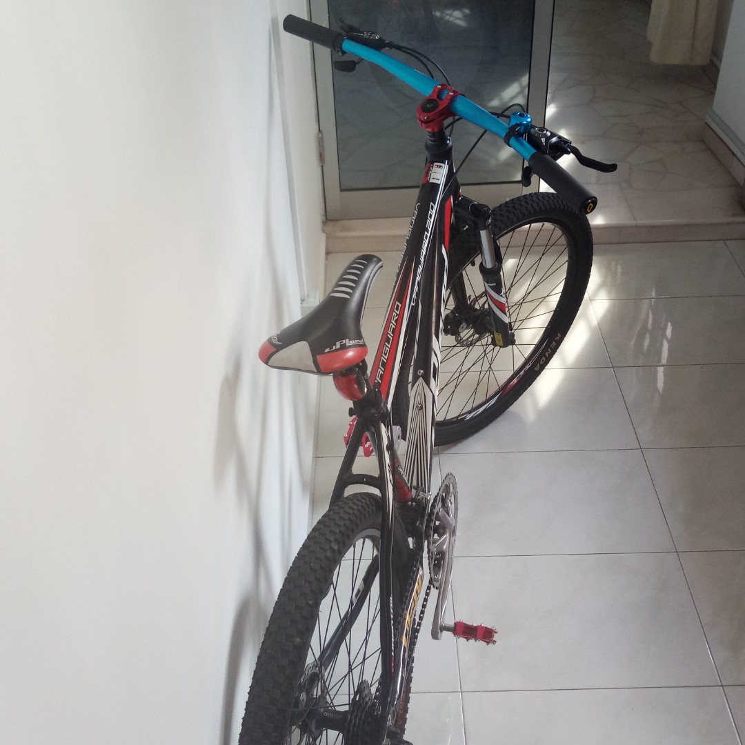 Upland Vanguard 200 hardtail mtb black Sports Equipment Bicycles