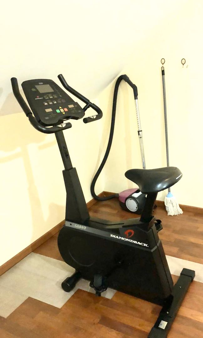 Diamondback 510ub upright store magnetic exercise bike
