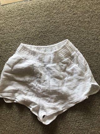 linen shorts