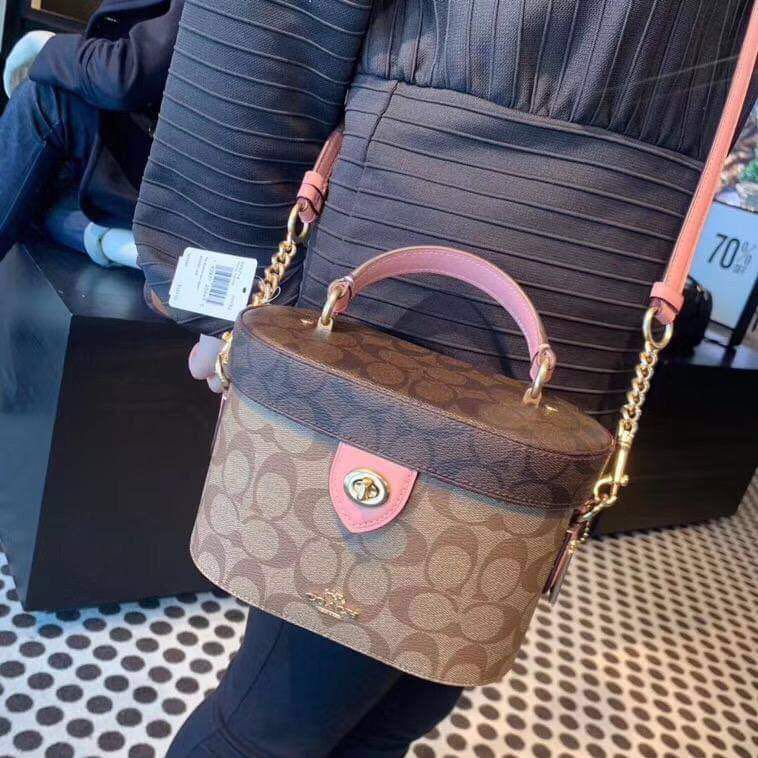 Authentic coach kay crossbody in blocked signature canvas