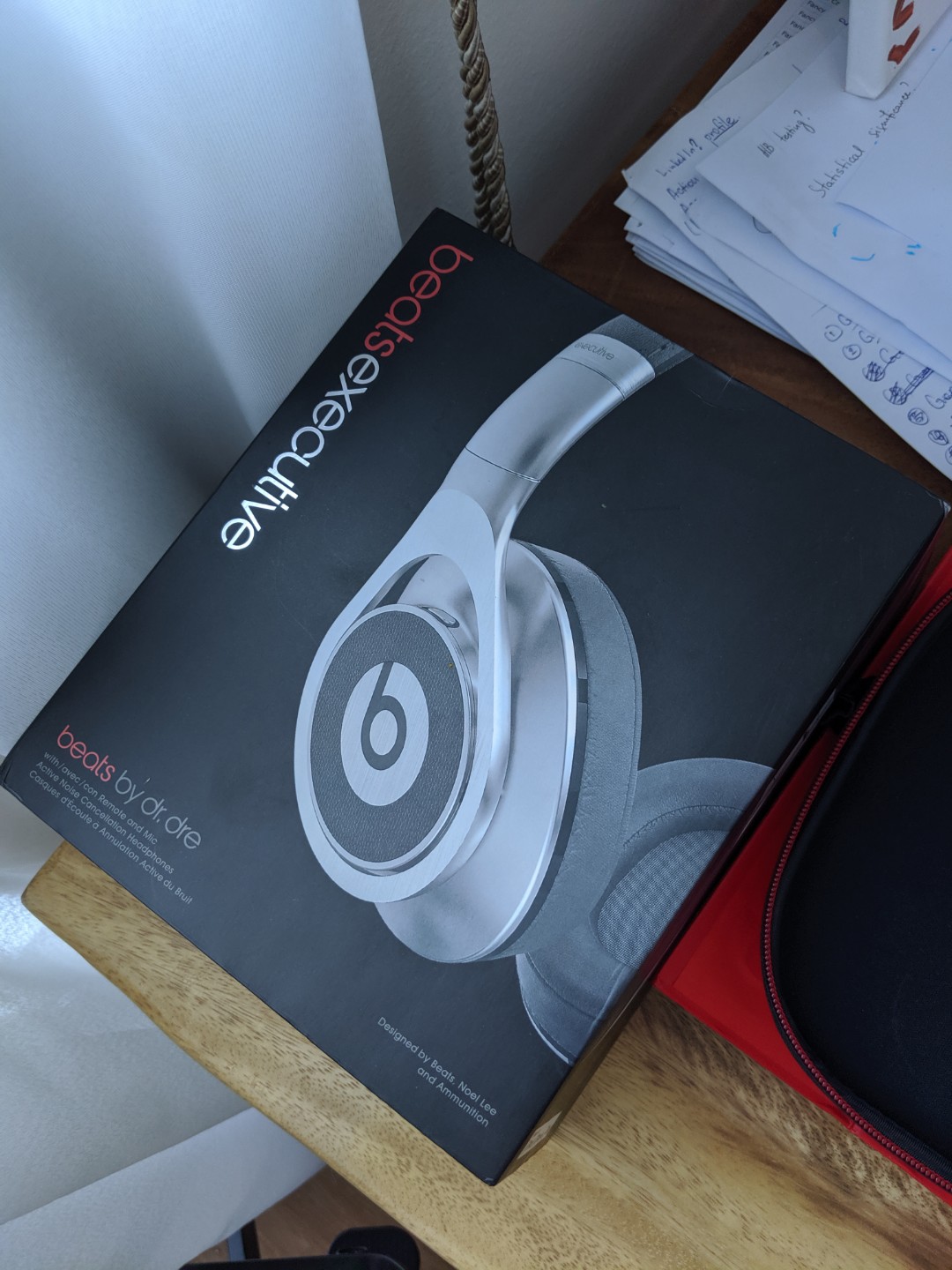 beats executive noise cancelling headphones
