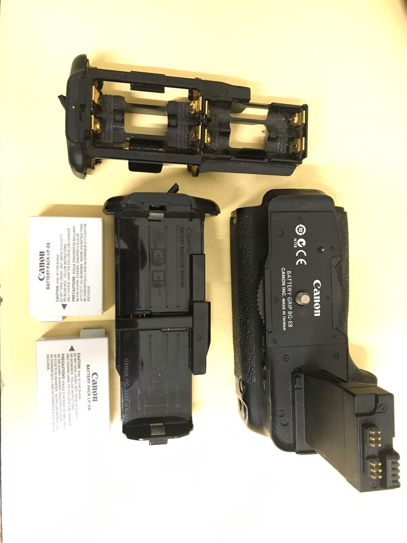 Canon 700D Battery Grip + 2 Battery, Photography, Photography