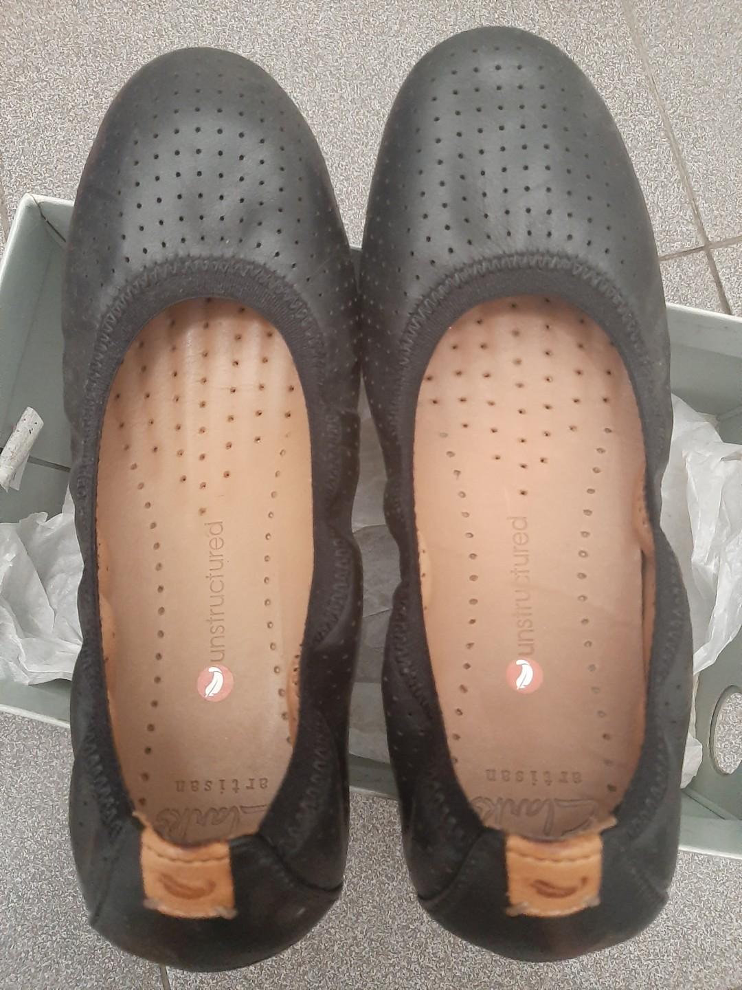Clarks un tract shop