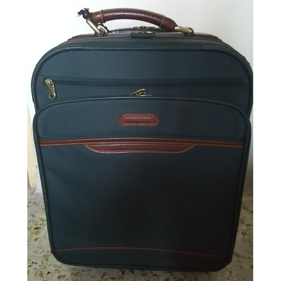 Marks and spencer travel bag 2025