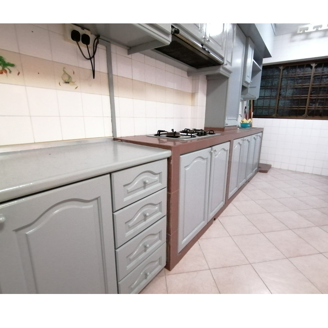 (Category: ) located in . Submitted by aileng5243 (Listing ID 257538292, Image 1). Description: .