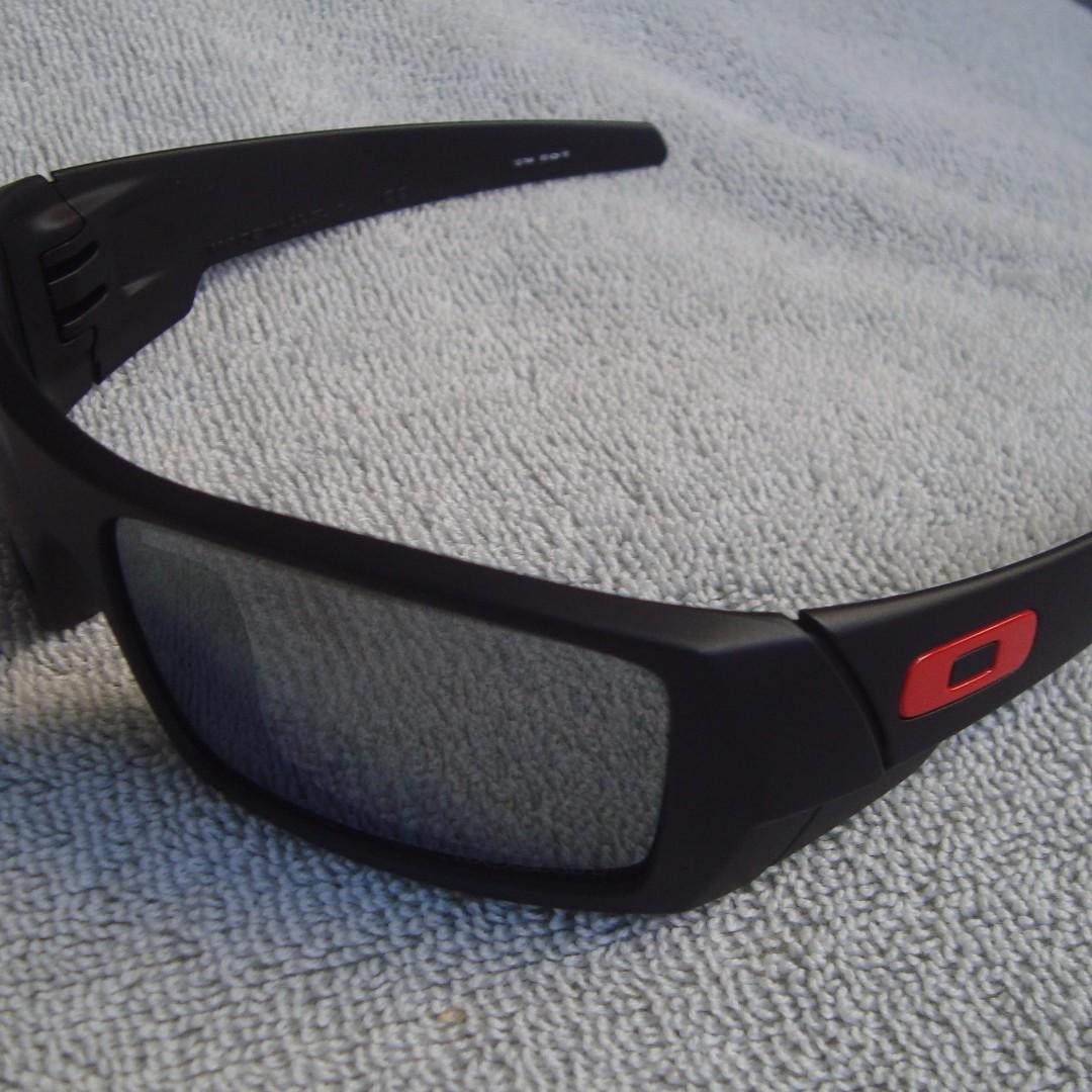 oakley gascan ducati