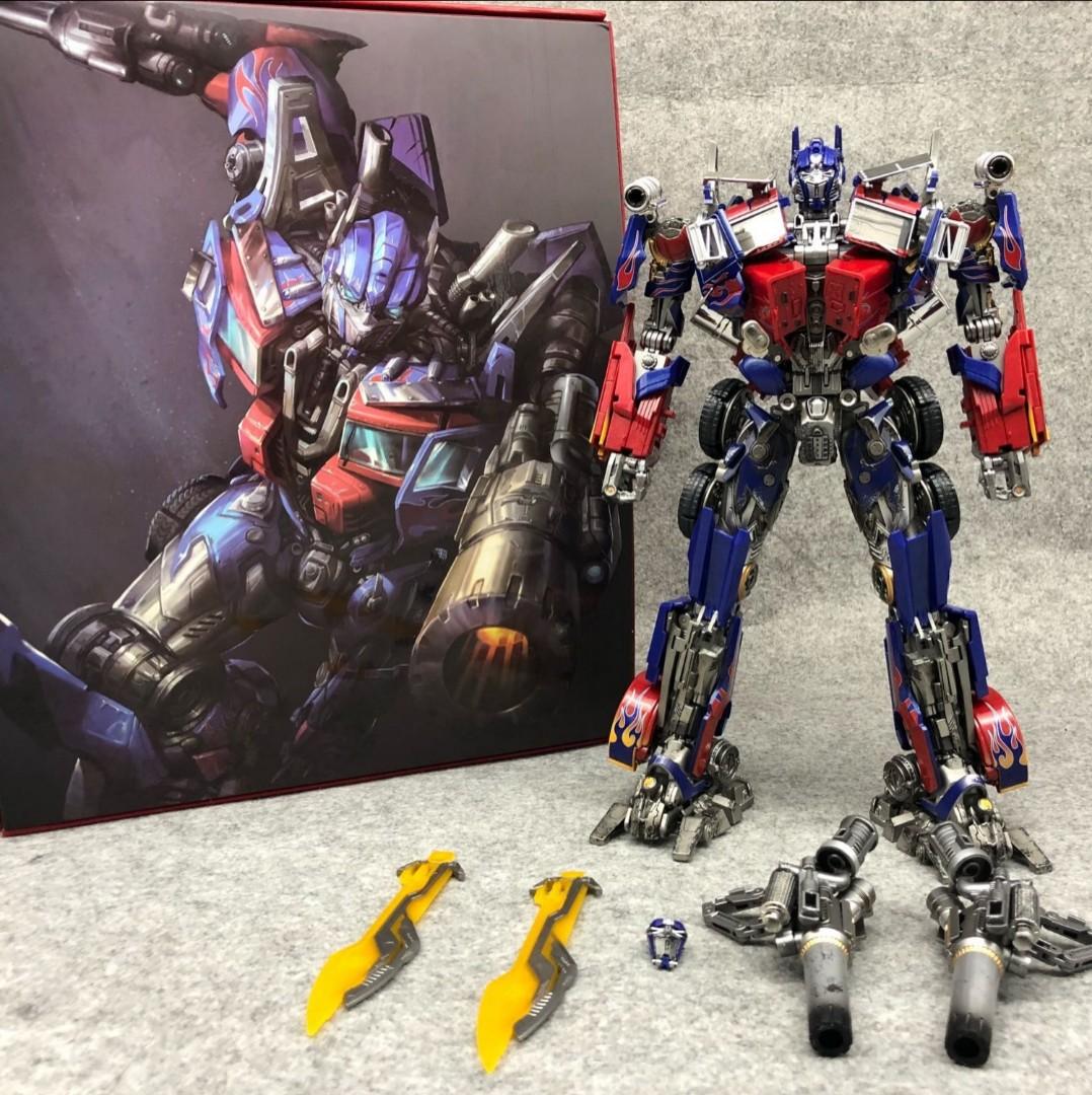 Optimus Prime US Peterbilt 379 T2 ROTF Wei Jiang Black Apple