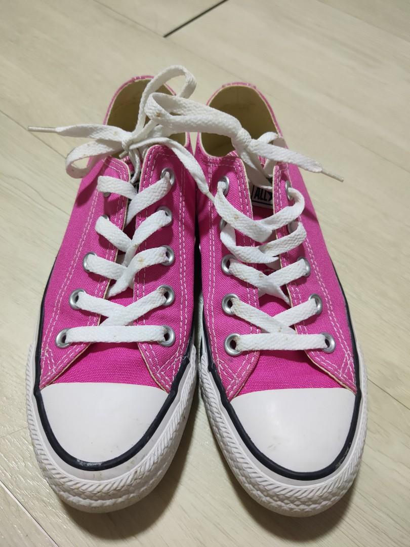 pink converse tennis shoes