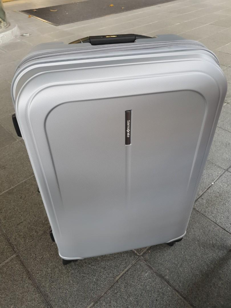 A samsonite t5 68cm spinner cheap