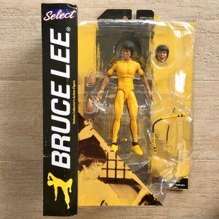 bruce lee yellow jumpsuit with nunchucks