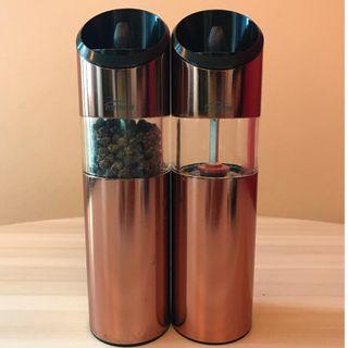 Electric Salt & Pepper Container