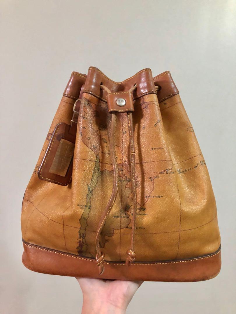 Alviero Martini Bucket Bag (Category: Luxury Bags & Wallets) located in Quezon City. Submitted by impulsiveshoppermd (Listing ID 257799821, Image 1). Description: Authentic. Rank ab! 💯.