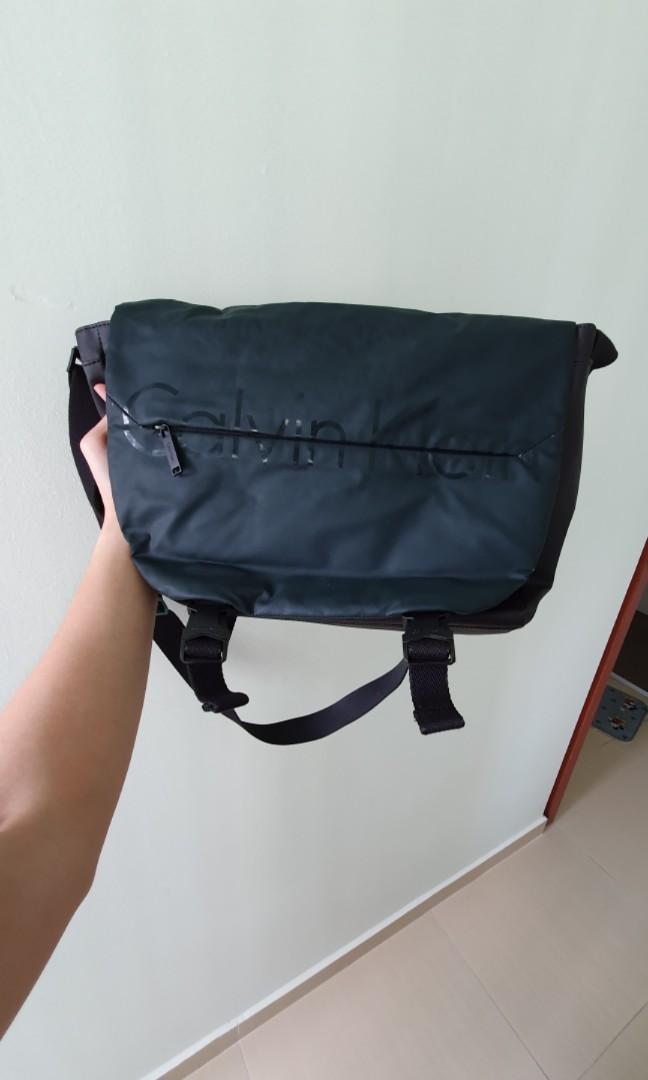 calvin klein jeans messenger bag