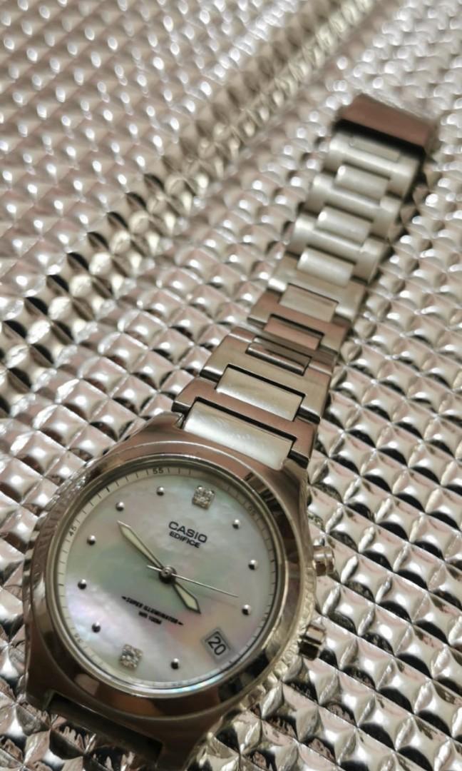 Edifice clearance for ladies