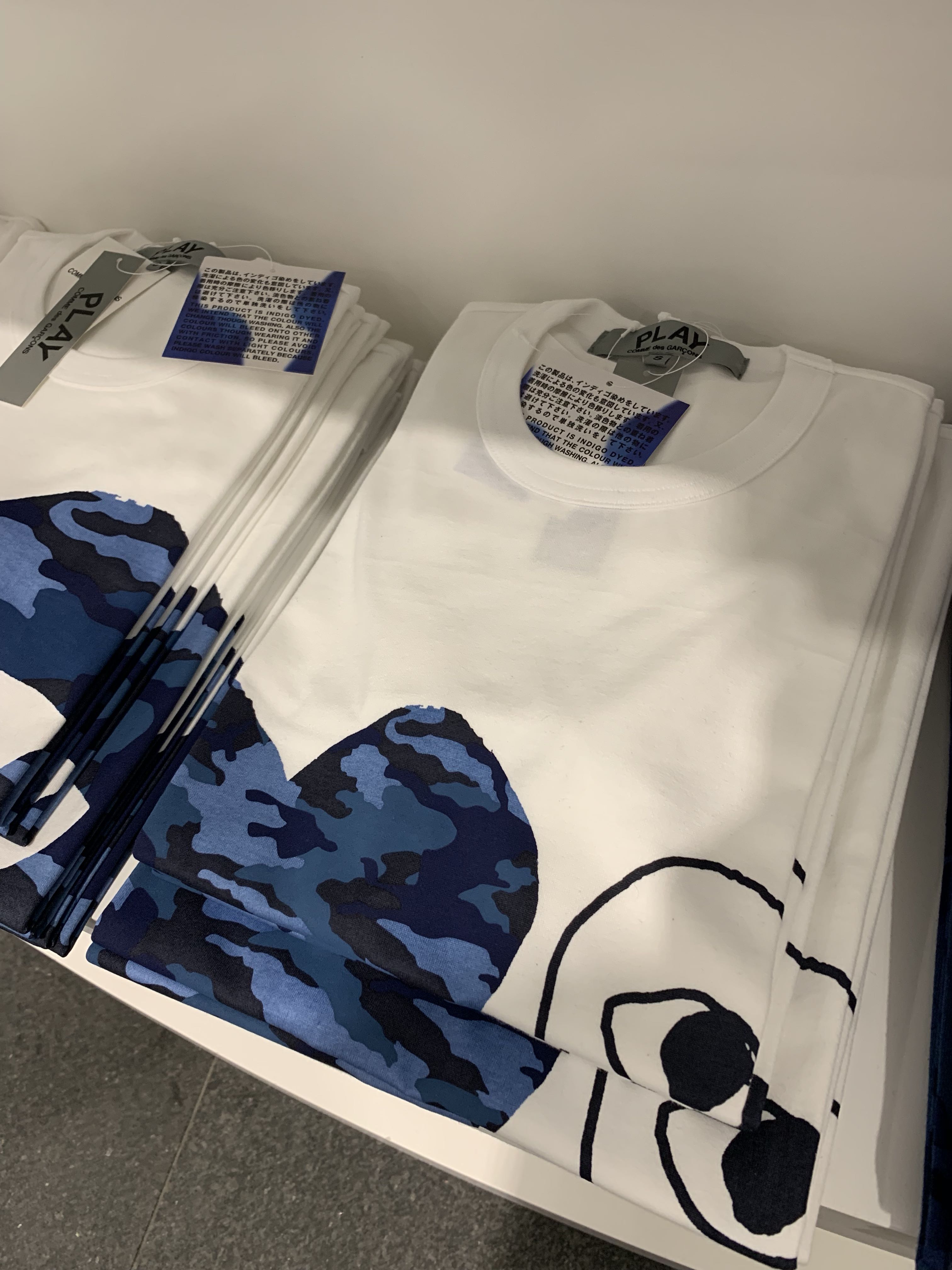cdg camo heart