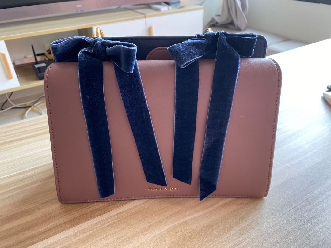 Charles and keith bow detail clutch clearance