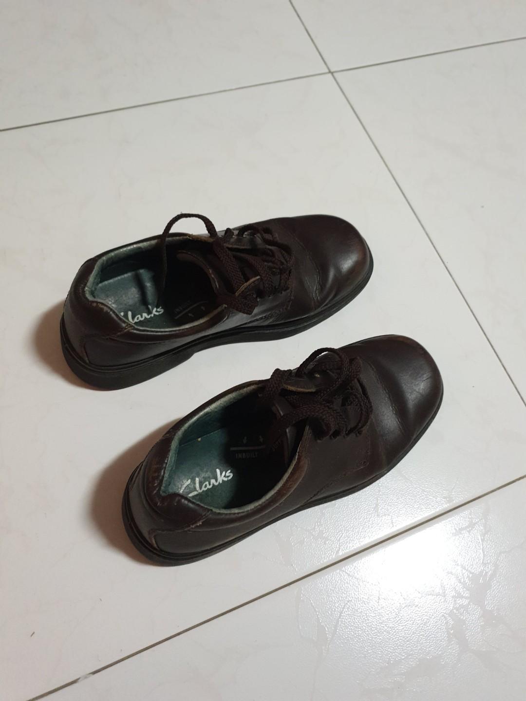 clarks daytona school shoes