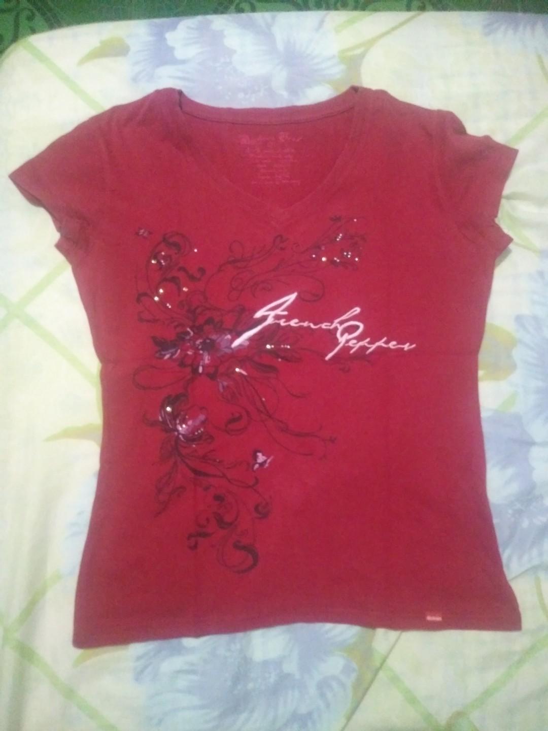 Dickies Girl v-neck top (Category: Others Tops) located in Quezon City. Submitted by ohhlalawho (Listing ID 257822382, Image 1). Description: V-neck. The print faded a little bit but it's unnoticeable and still in good condition..