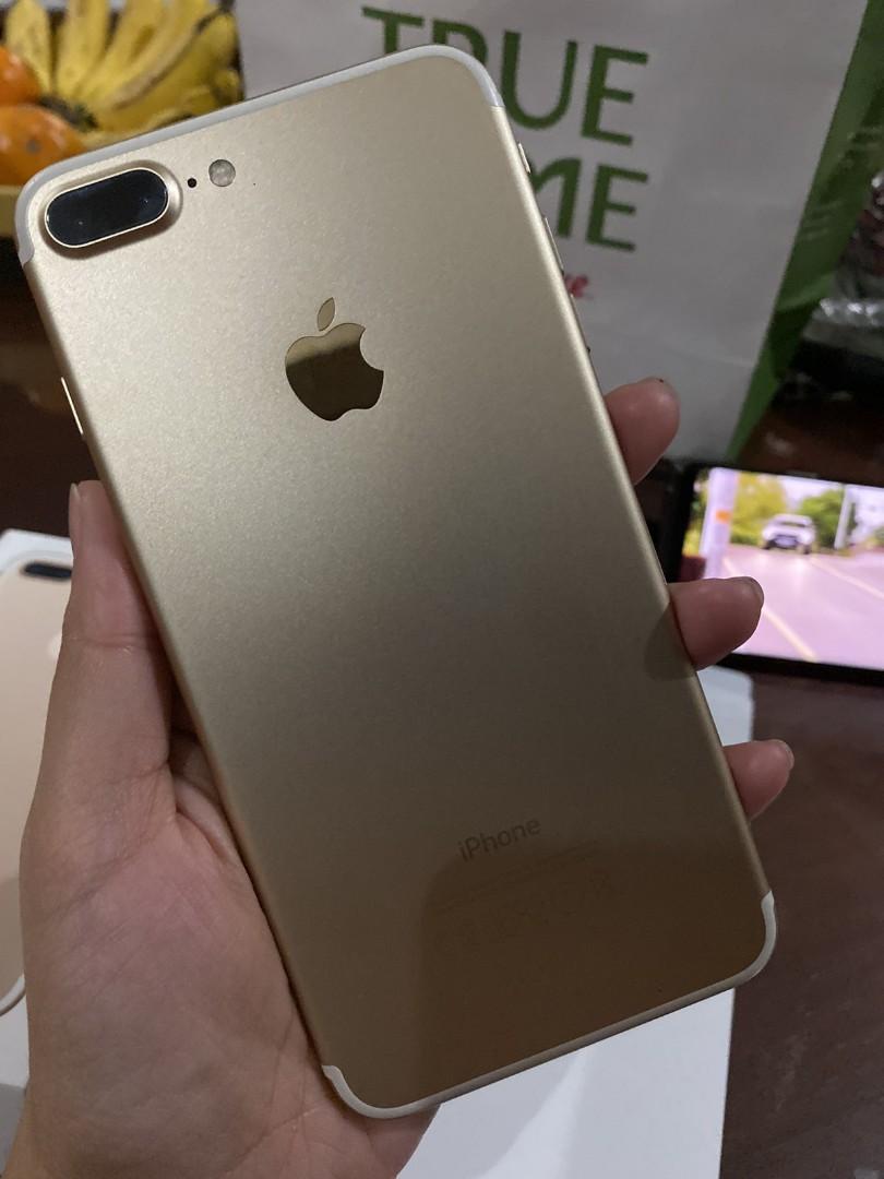 iPhone 7 Plus 128GB Gold (Category: iPhone 7 Series) located in Pasig City. Submitted by ganned (Listing ID 257667093, Image 1). Description: iPhone 7 Plus 128gb Gold - Factory unlocked with box and charger only. Lady owned, in good condition. 99% smooth RFS: This is an extra phone, used only for overseas trips..