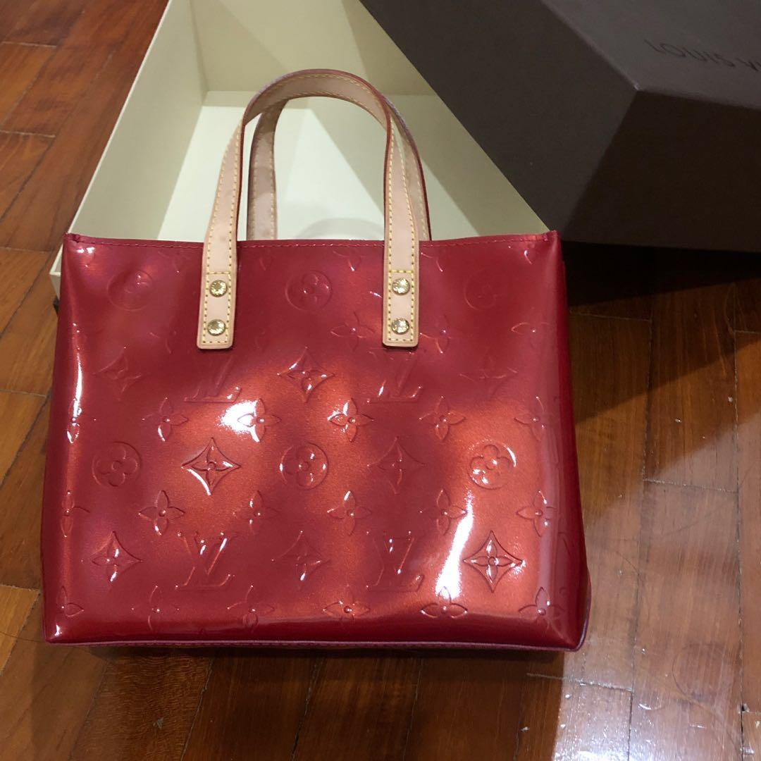 RvceShops Revival, Red Louis Vuitton Monogram Vernis Reade PM Handbag