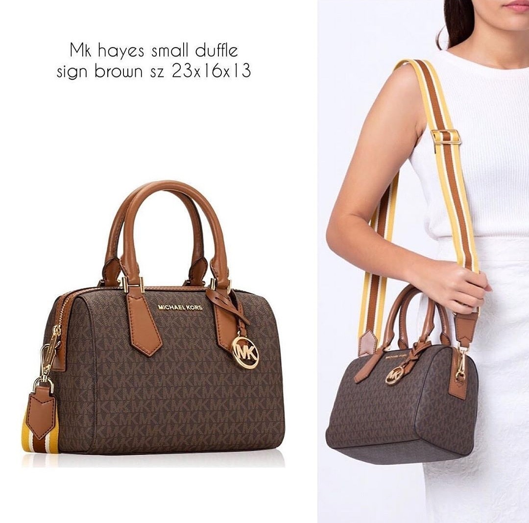 Michael Kors Hayes Small Duffle 23×16×13, Barang Mewah, Tas & Dompet di  Carousell