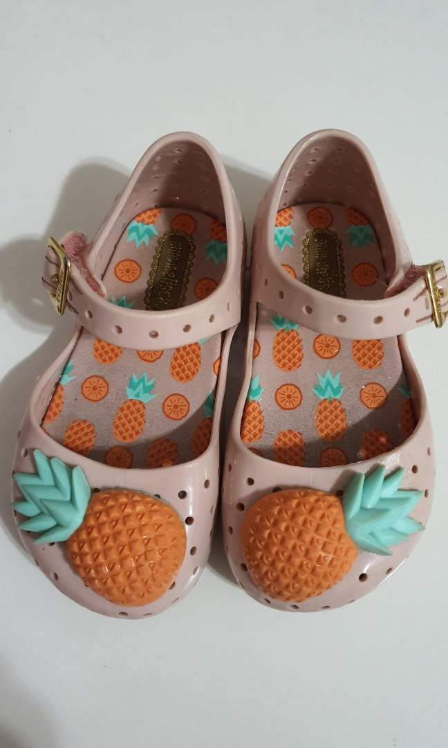 Mini Melissa Pineapple shoes US6 