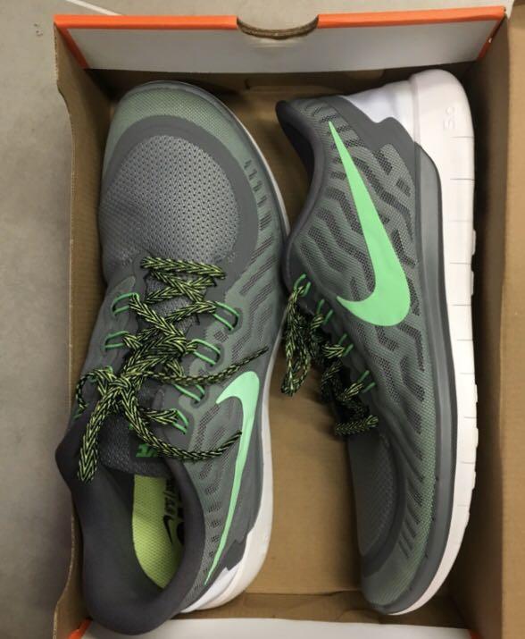 Green and grey 'free 5.0 hotsell