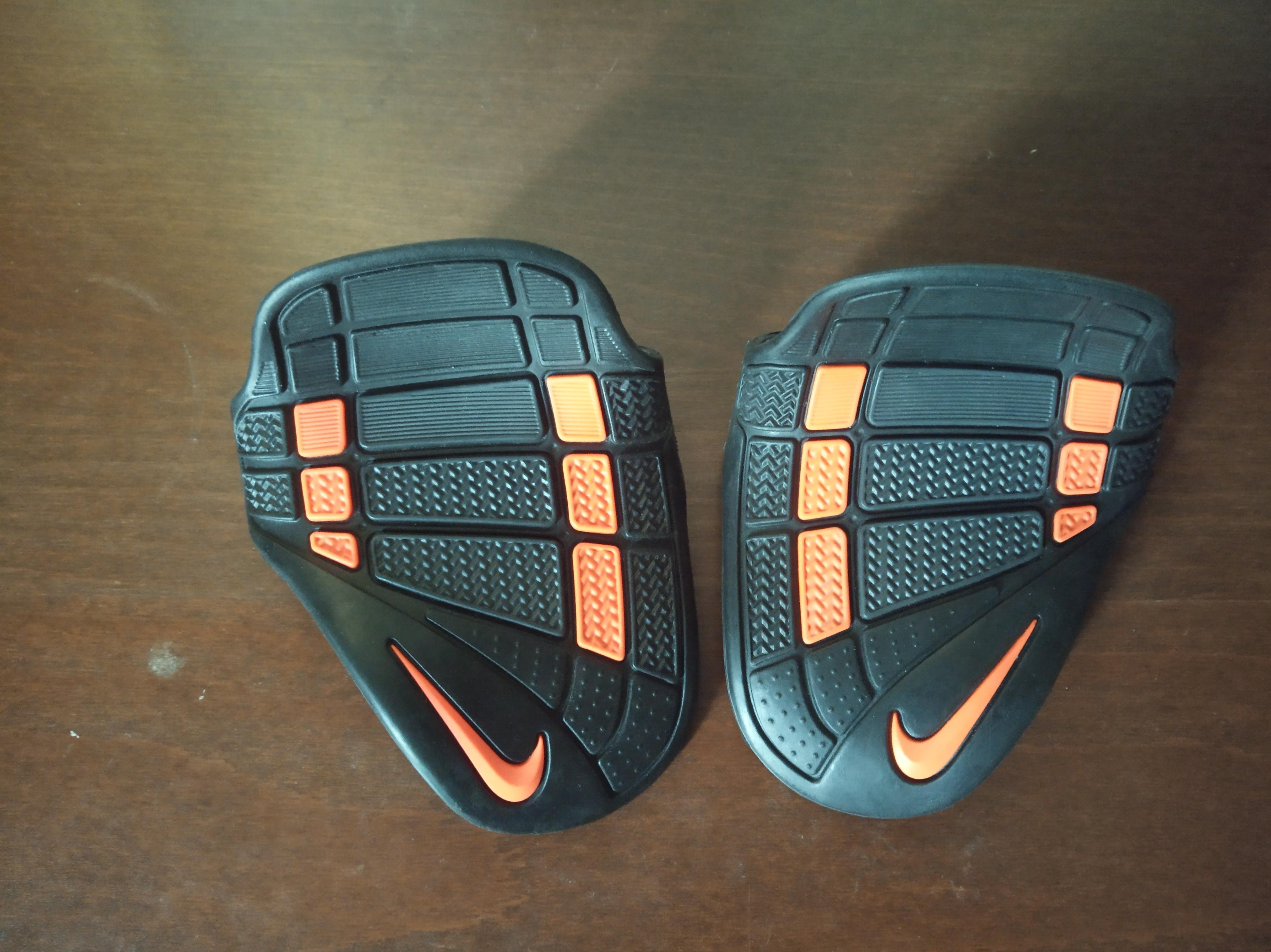 nike rubber gloves