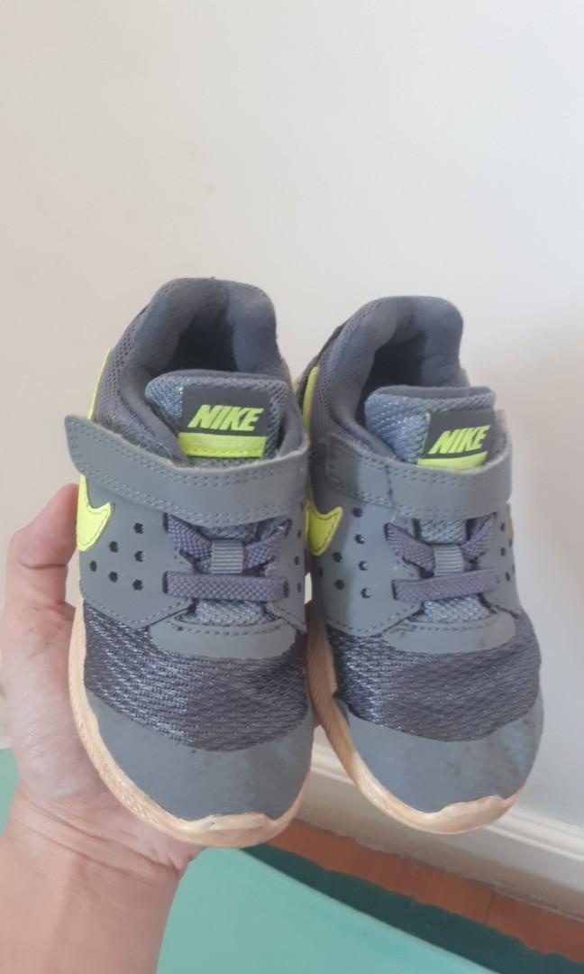 nike shoes for 1 year old