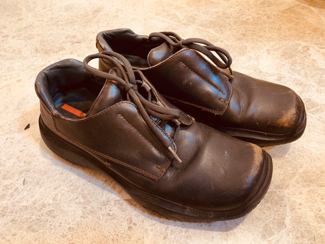 Prada brown leather men's shoes - US8 - Vibram soles, Men's Fashion,  Footwear, Dress Shoes on Carousell