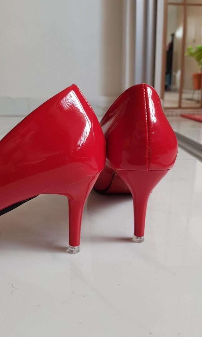 Comfy red heels outlet