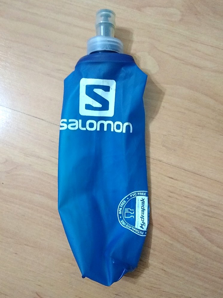 salomon collapsible water bottle