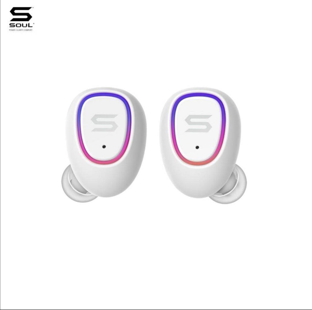 Soul Aura True Wireless Earbuds White, Audio, Earphones on Carousell