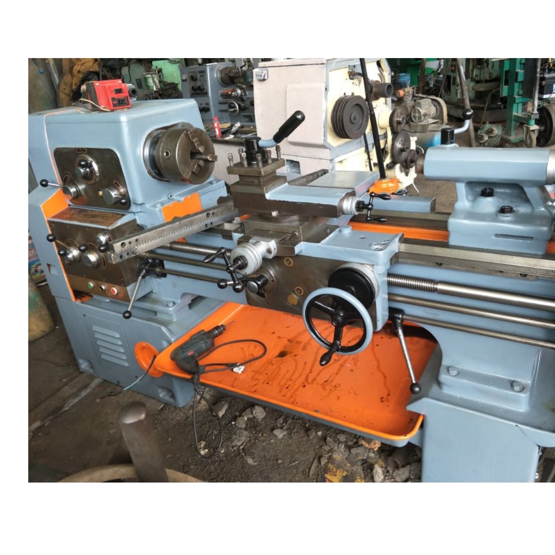 1 UNIT LATHE MACHINE, Commercial & Industrial, Industrial Equipment on ...