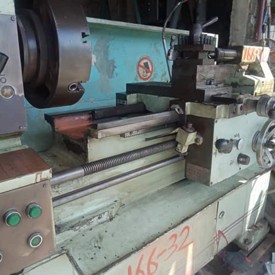 1 UNIT LATHE MACHINE, Commercial & Industrial, Industrial Equipment on ...