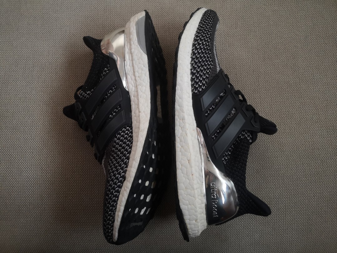 adidas ultra boost silver medal