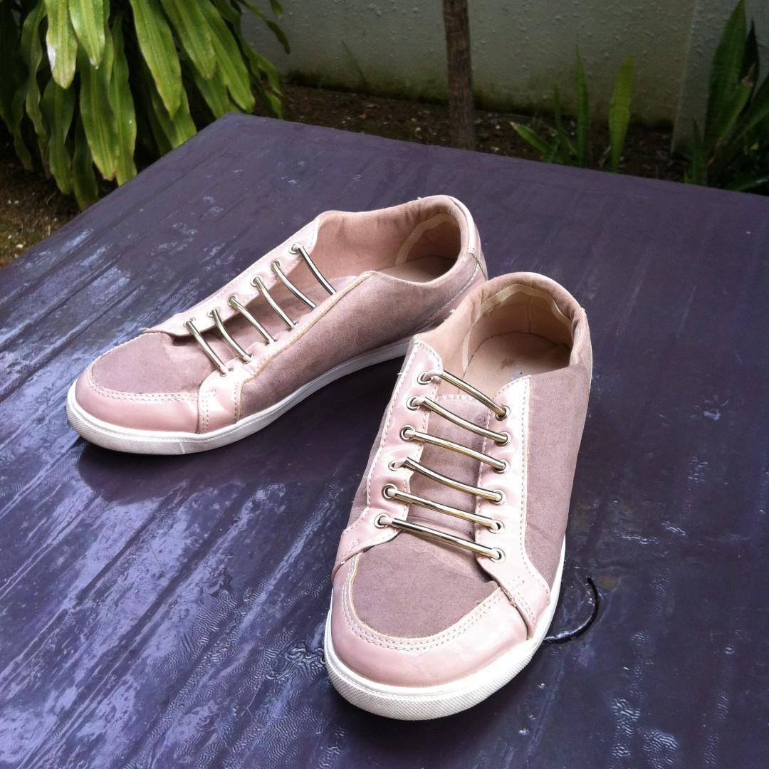 ladies shoe size 38 in us