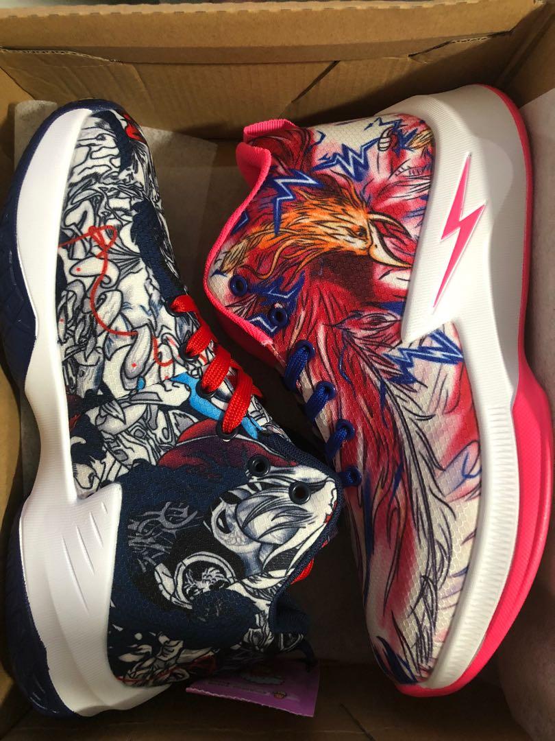 royal blue basketball shoes