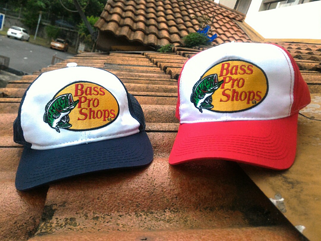 Bass pro shop fishing trucker cap hat topi, Men's Fashion, Watches