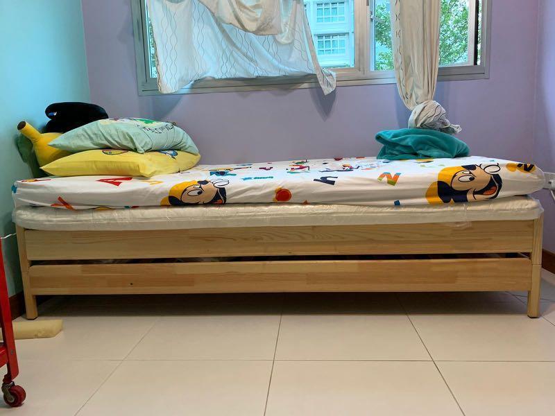 Bed frame (Category: Bed Frames & Mattresses) located in Singapore. Submitted by junaidi.jaffar (Listing ID 254691055, Image 1). Description: **moving out sale ** final offer Prelove single bed frame only Can be Expand to double bed Cash/paylah/paynow Arrange own transport.