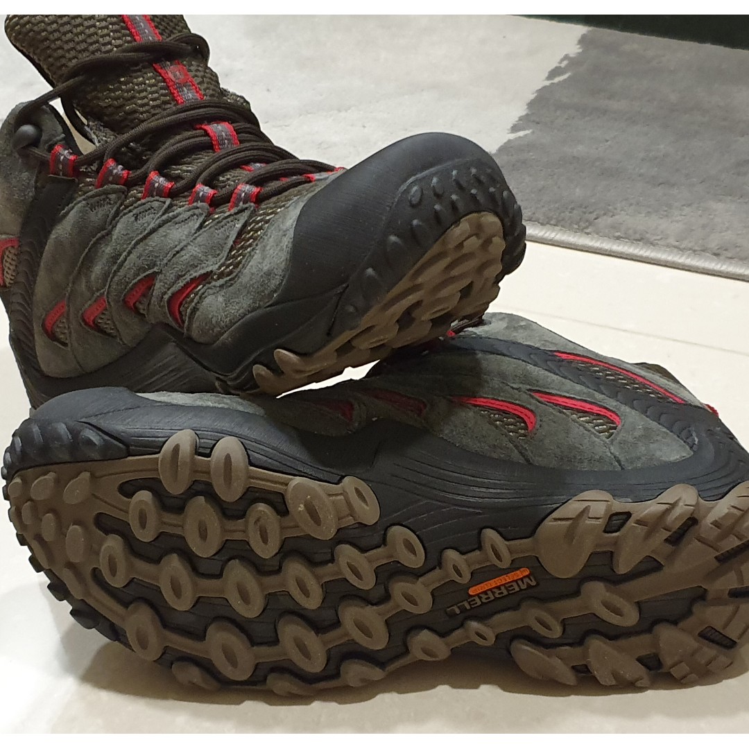Merrell chameleon mid 7 2025