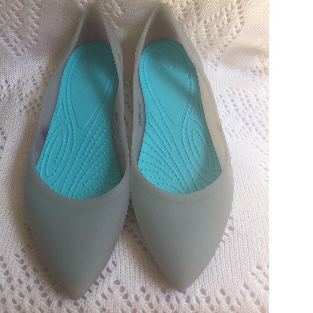 REPRICED CROCS Rio Ballet flats size 8 Women s Fashion