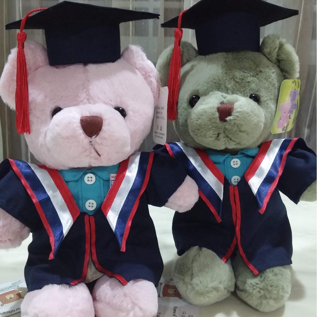customised graduation bear