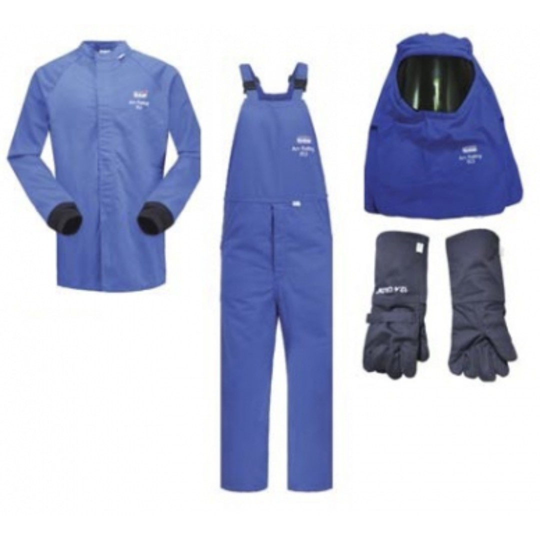 LAKELAND ARC FLASH PROTECTIVE SUIT AR26, Hobbies & Toys, Travel, Travel