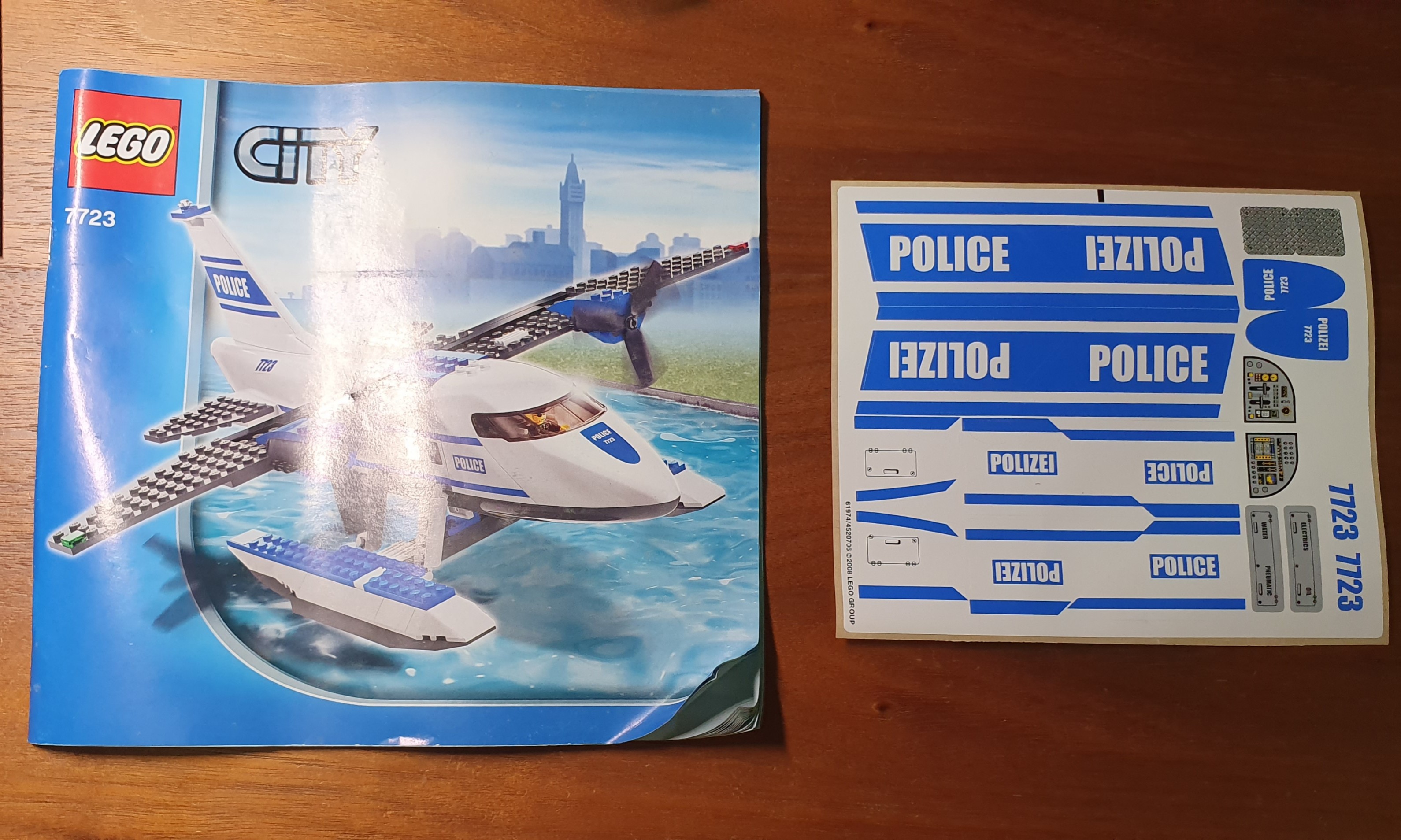 Lego police best sale plane 7723