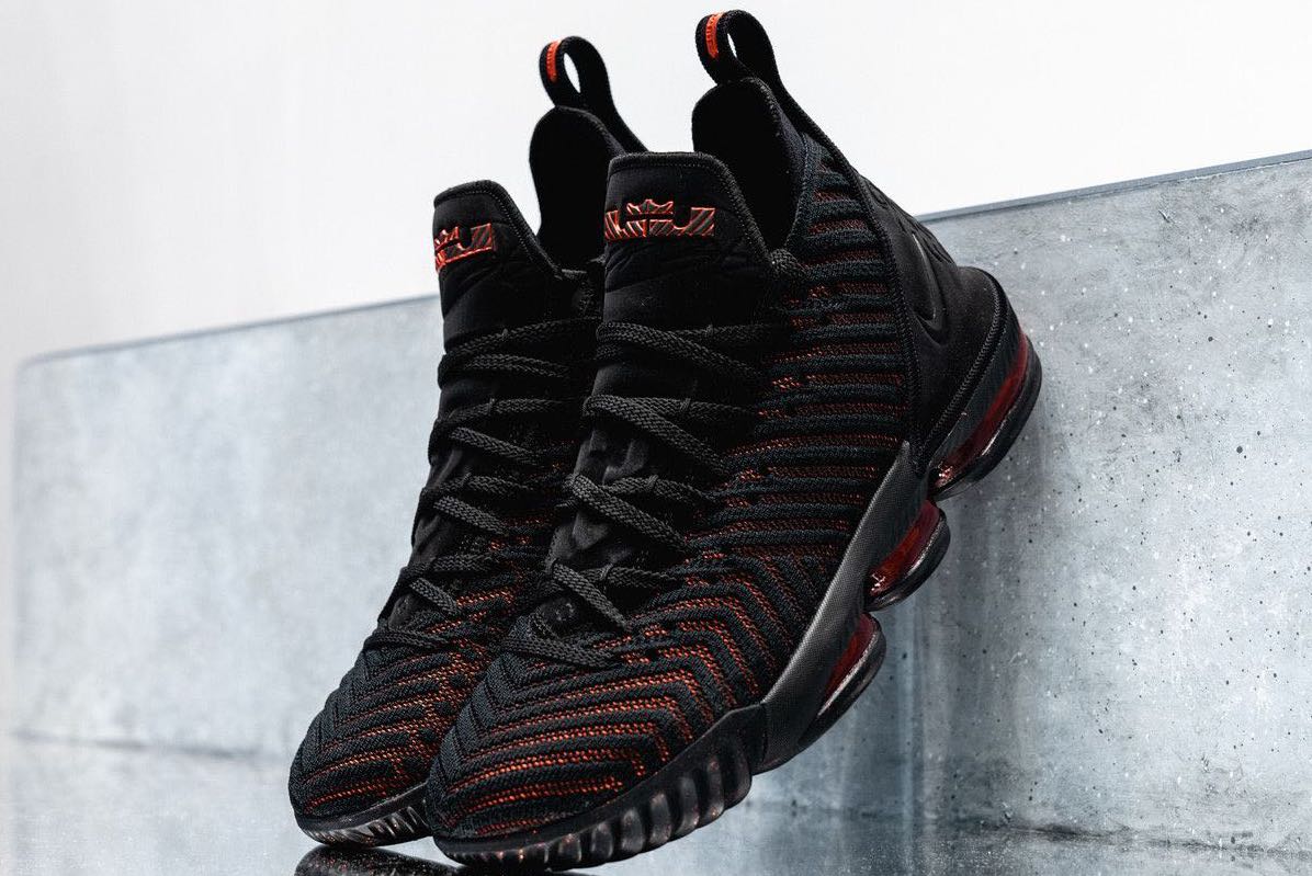 Nike Lebron 16 Fresh Bred, Men's Fashion, Footwear, Sneakers on Carousell